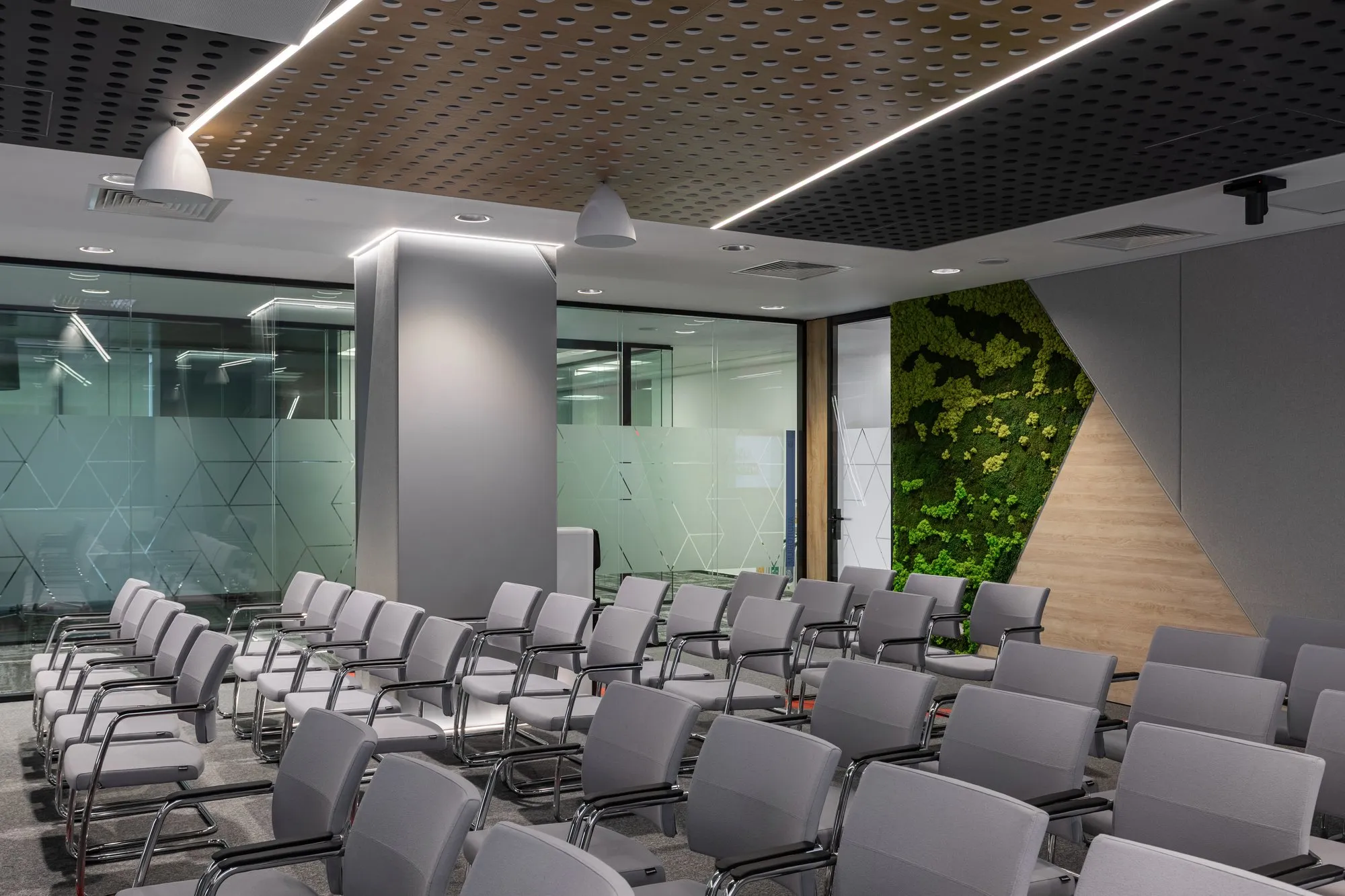 H Multinational Company HQ