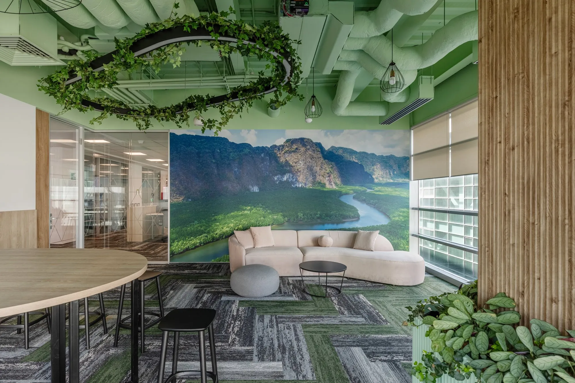 H Multinational Company HQ