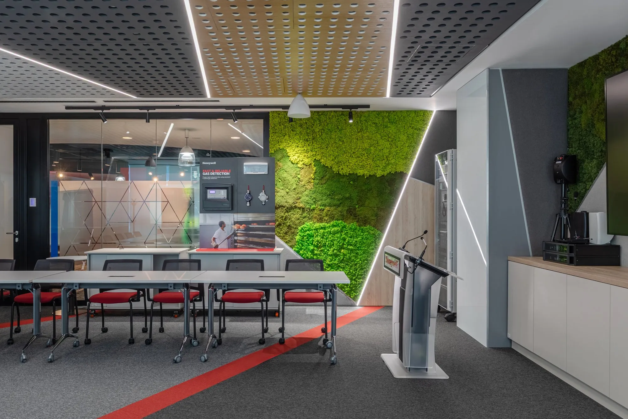 H Multinational Company HQ